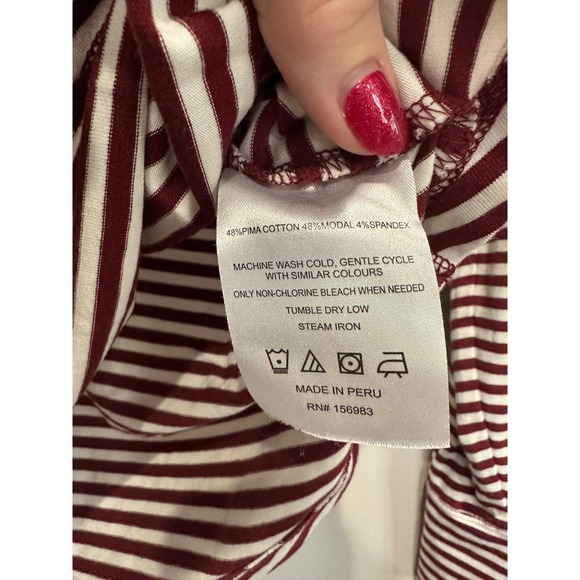 Women's EVEREVE Burgundy Stripe Long Sleeve Crew Neck Button Sleeve Top Large - Picture 4 of 6